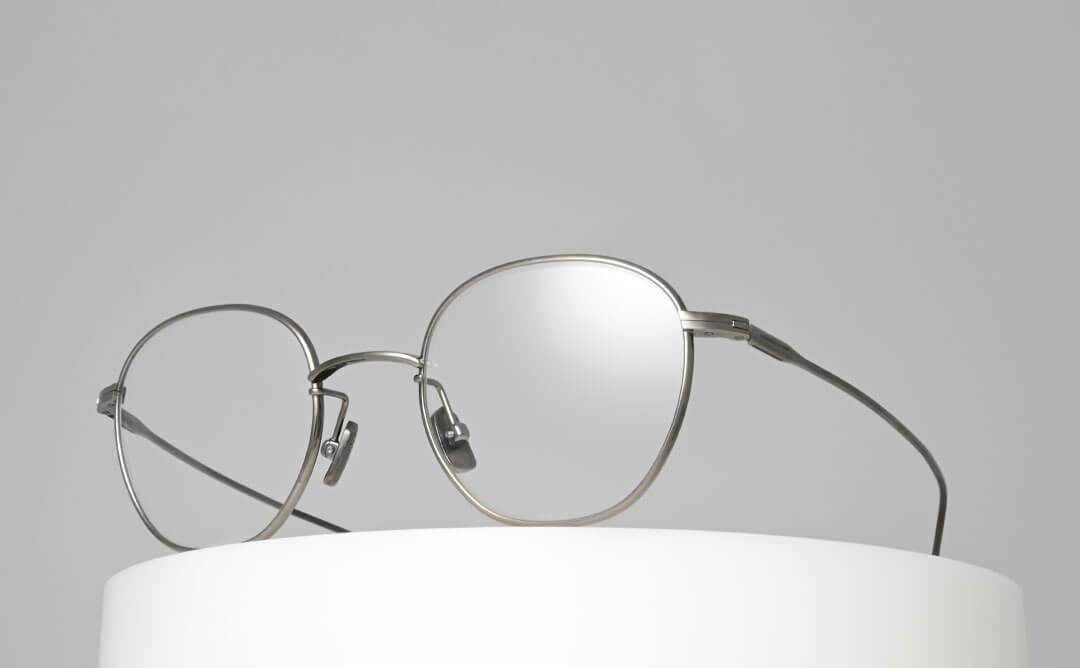 ROY _ ANTIQUE SILVER