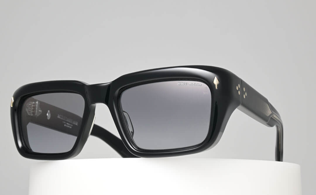 WALKER _ BLACK (DECADE COLLECTION)