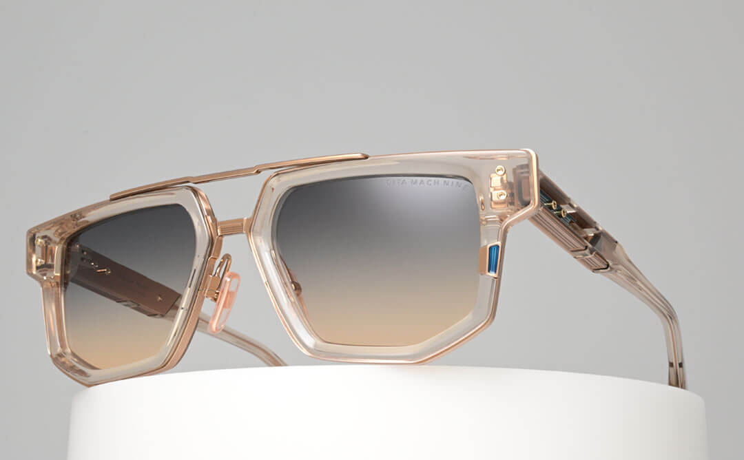 MACH NINE _ K.CRYSTAL / R.GOLD