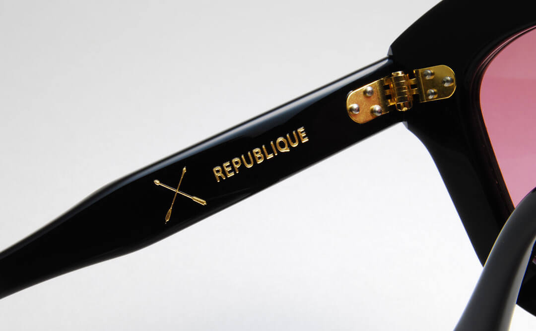 REPUBLIQUE_BLACK