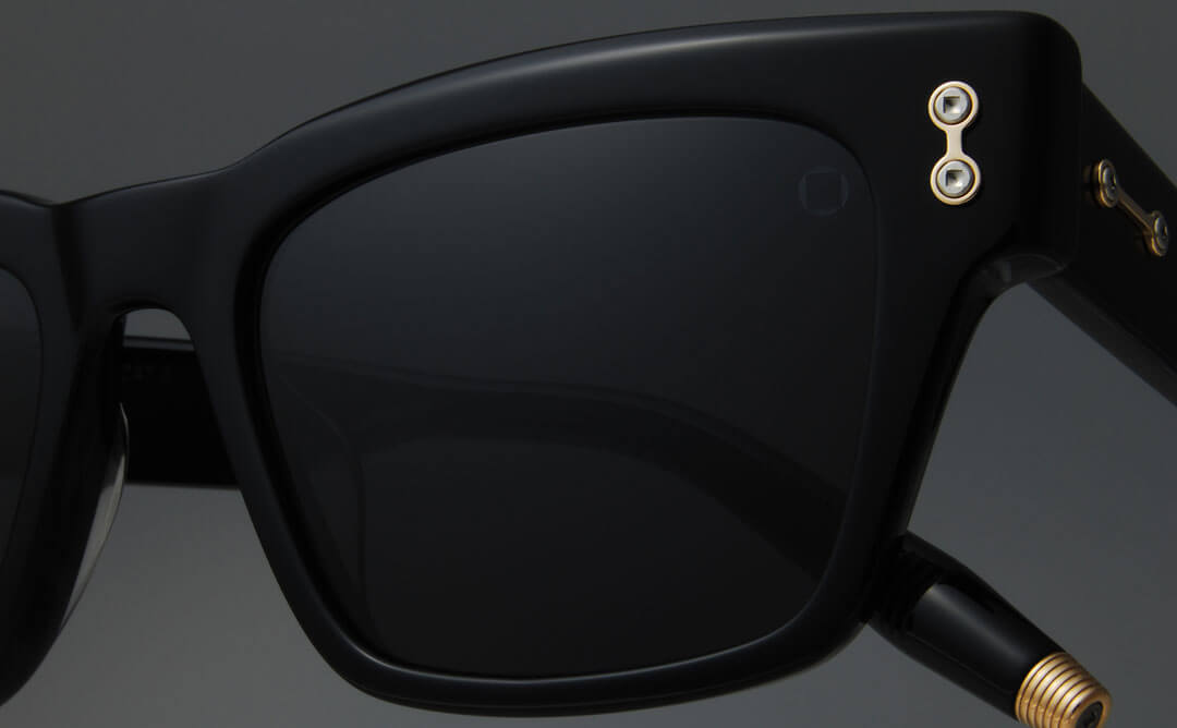 COLUMBA_BLACK