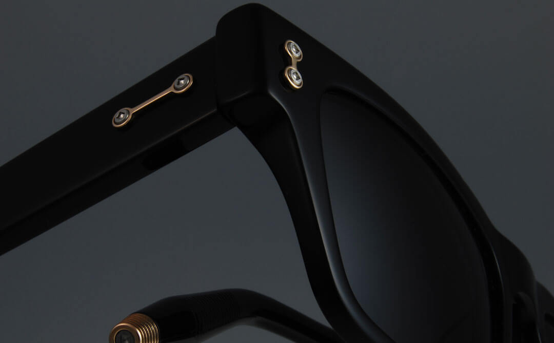 COLUMBA_BLACK