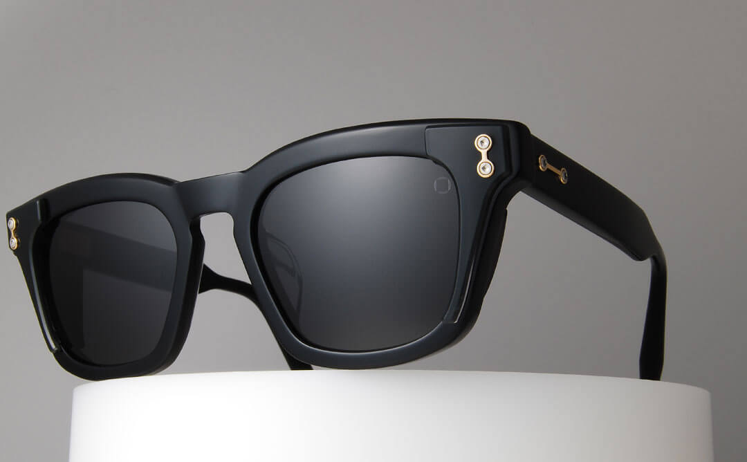 ARA 52_BLACK