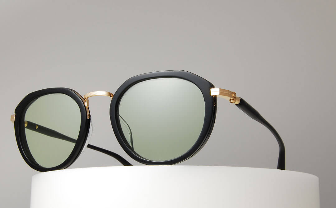 CAMERA_BLACK/GOLD